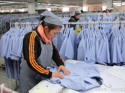 探访杭州服装厂:租金年年涨,老板一年赚5万,女工一年赚8万!