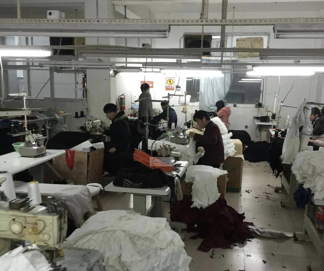 服装加工厂的绝地重生